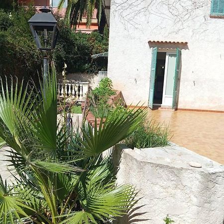 Studio De 14M2 Dans Une Maison Cagnes-sur-Mer Buitenkant foto