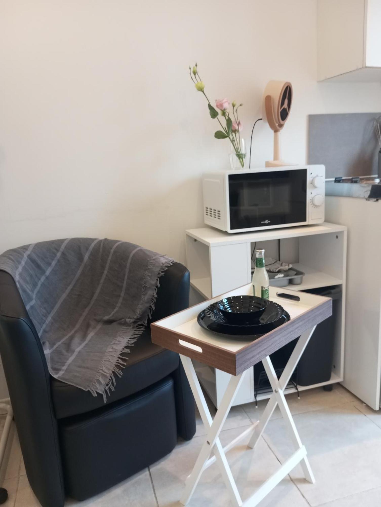 Studio De 14M2 Dans Une Maison Cagnes-sur-Mer Buitenkant foto